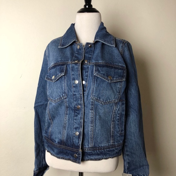 NWT Denim Jacket with Removable Fur Collar - Picture 2 of 7